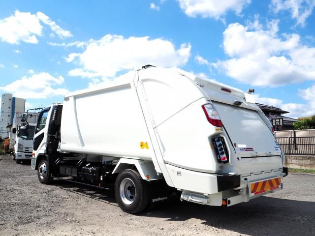 MITSUBISHI FUSOU FIGHTER 2025