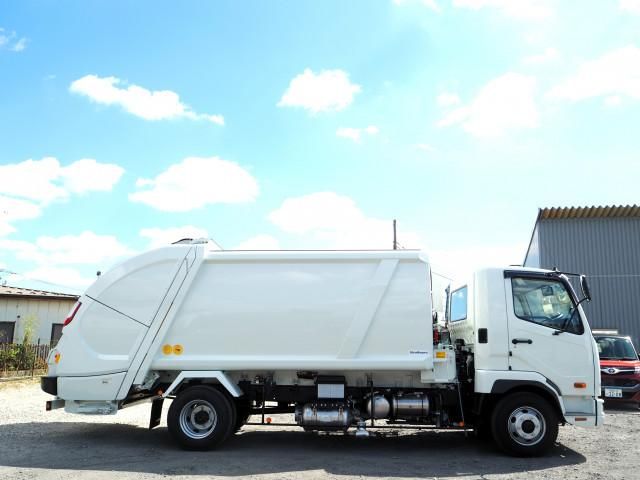 MITSUBISHI FUSOU FIGHTER 2025