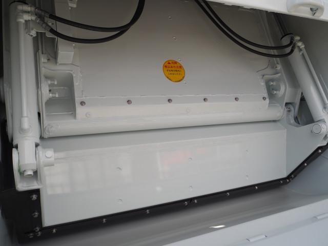 MITSUBISHI FUSOU FIGHTER 2025