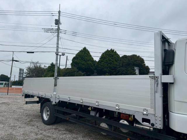 MITSUBISHI FUSOU FIGHTER 2015