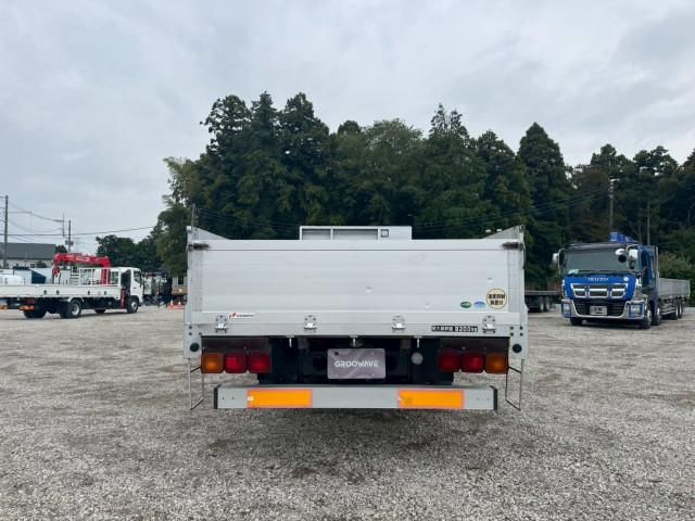 MITSUBISHI FUSOU FIGHTER 2015