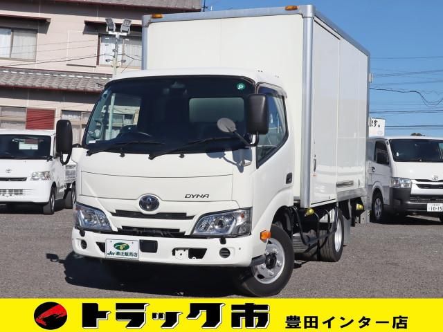TOYOTA DYNA 2020