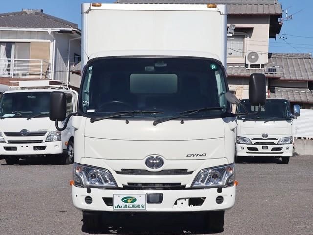 TOYOTA DYNA 2020