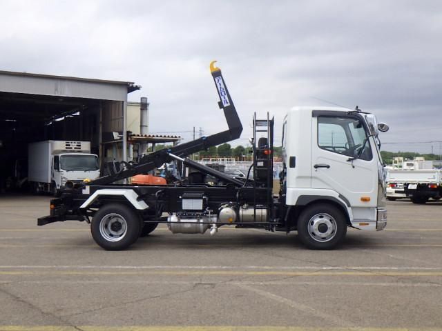 MITSUBISHI FUSOU FIGHTER 2025