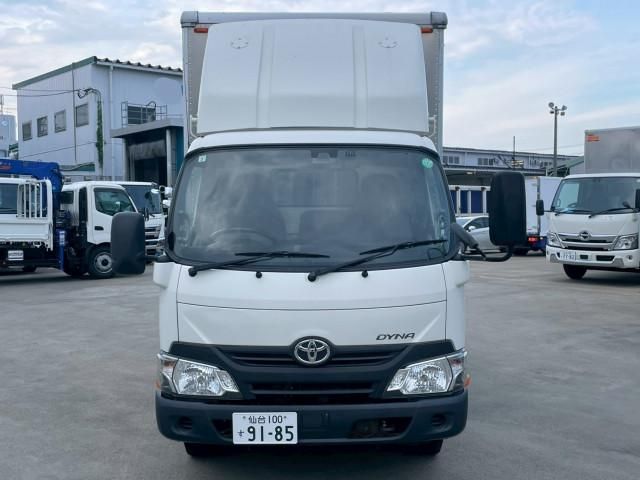 TOYOTA DYNA 2019