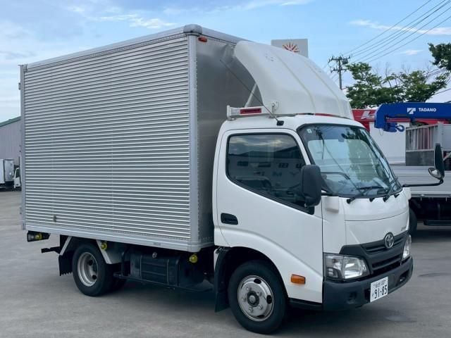TOYOTA DYNA 2019