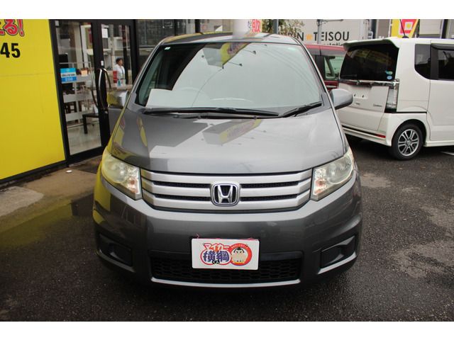 HONDA FREED Spike 2010