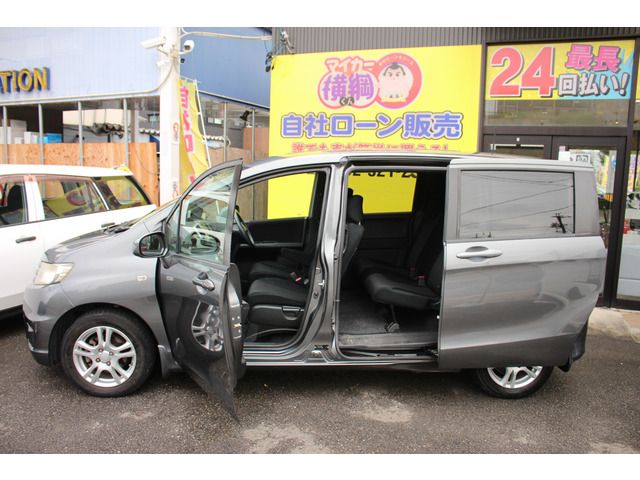 HONDA FREED Spike 2010