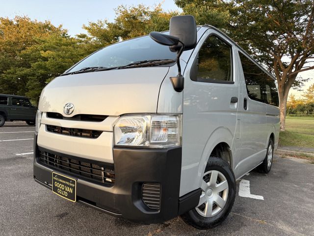 TOYOTA HIACE van 4WD 2014