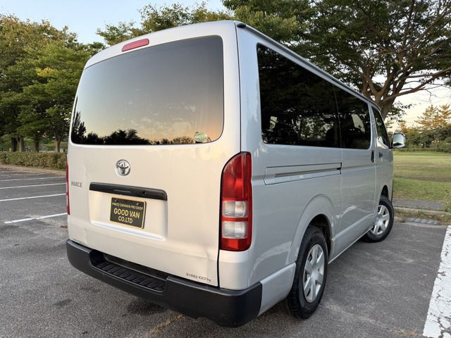 TOYOTA HIACE van 4WD 2014