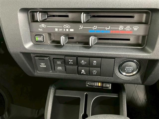 DAIHATSU HIJET truck 4WD 2025