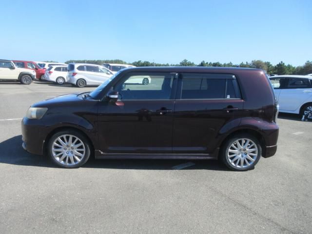 TOYOTA COROLLA RUMION 2011