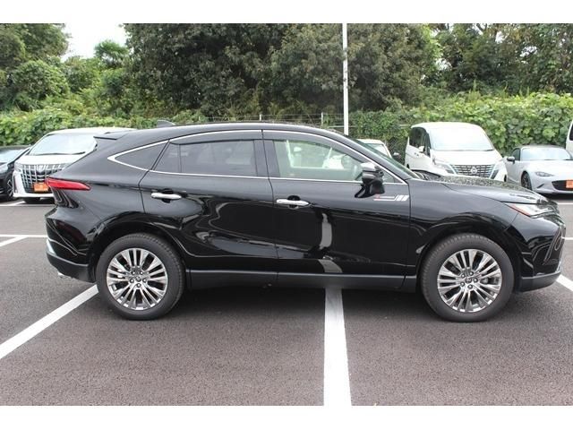 TOYOTA HARRIER HYBRID 2021