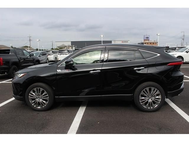 TOYOTA HARRIER HYBRID 2021