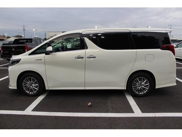TOYOTA ALPHARD hybrid 4WD 2018