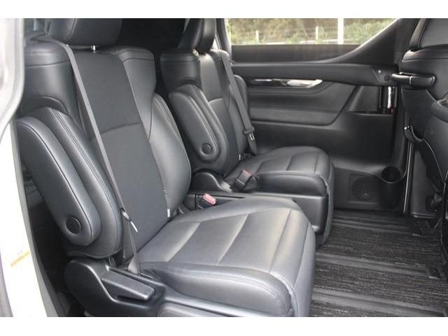 TOYOTA ALPHARD hybrid 4WD 2018