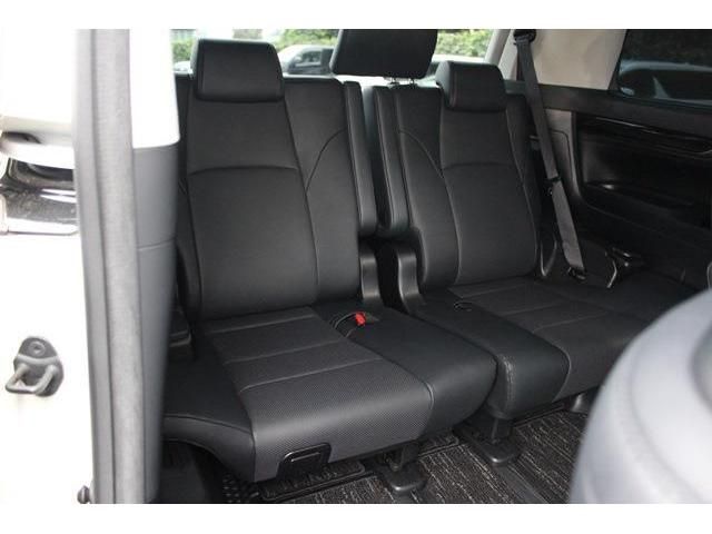 TOYOTA ALPHARD hybrid 4WD 2018
