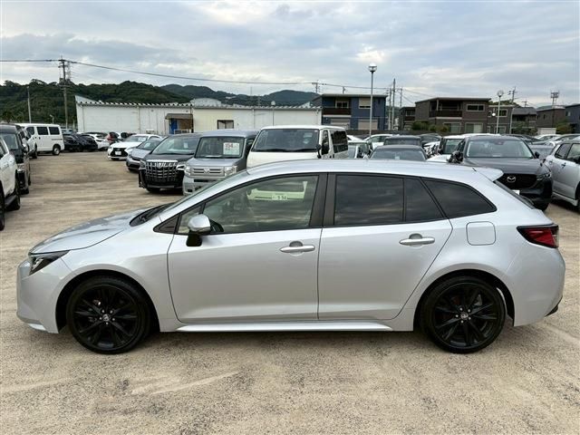 TOYOTA COROLLA TOURING HYBRID 2022