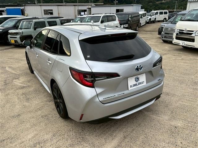 TOYOTA COROLLA TOURING HYBRID 2022