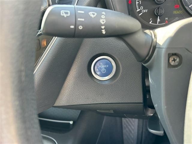 TOYOTA COROLLA TOURING HYBRID 2022