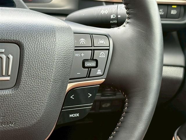 TOYOTA CROWN SPORT 2024