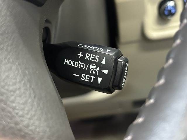 TOYOTA LANDCRUISER PRADO 2023