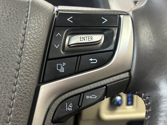 TOYOTA LANDCRUISER PRADO 2023