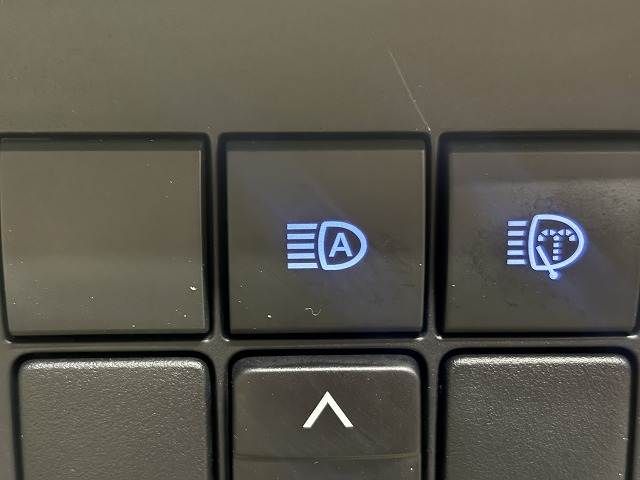 TOYOTA LANDCRUISER PRADO 2023