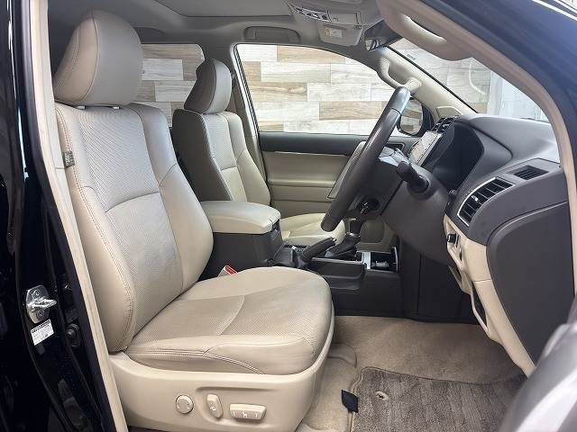 TOYOTA LANDCRUISER PRADO 2023