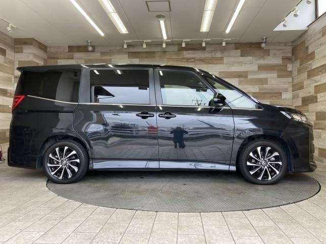 TOYOTA NOAH 2023