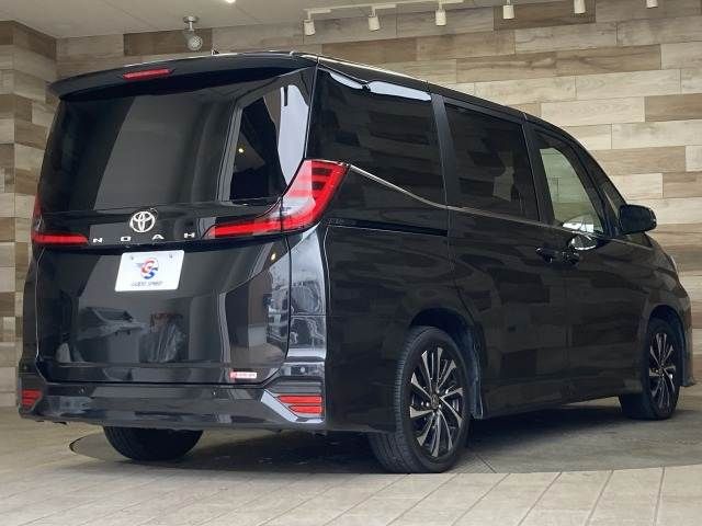 TOYOTA NOAH 2023