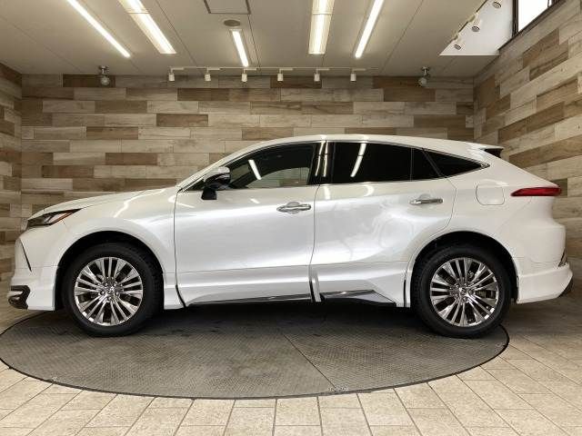 TOYOTA HARRIER HYBRID 2023