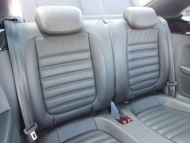 VOLKSWAGEN VOLKSWAGEN The BEETLE 2012