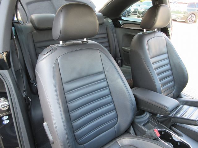 VOLKSWAGEN VOLKSWAGEN The BEETLE 2012