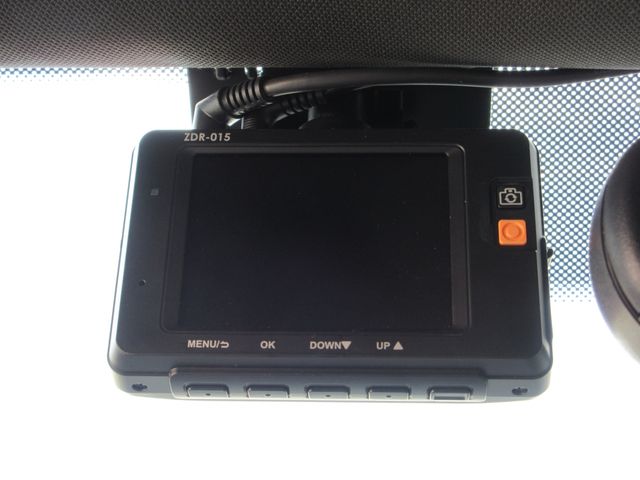 VOLKSWAGEN VOLKSWAGEN The BEETLE 2012