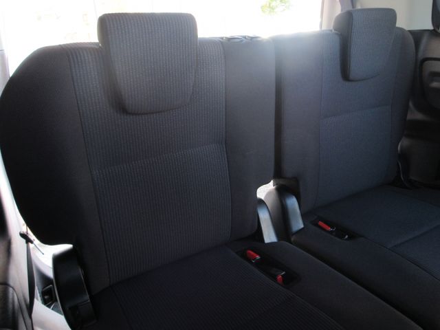 TOYOTA VOXY HYBRID 2016