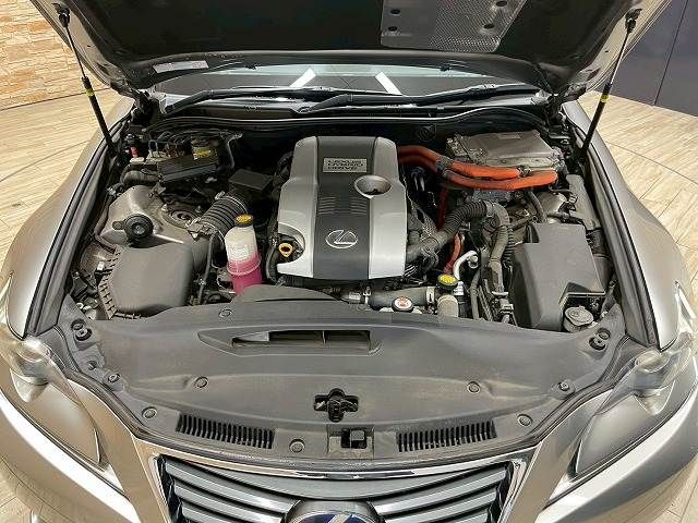 TOYOTA LEXUS IS300h 2013