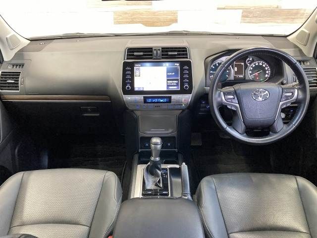 TOYOTA LANDCRUISER PRADO 2022