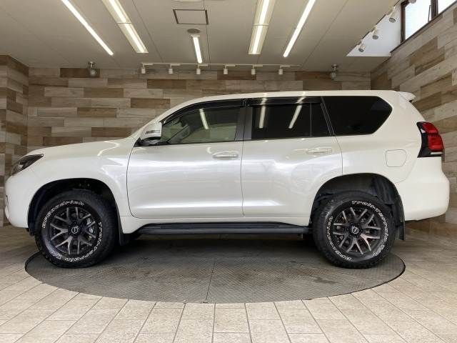 TOYOTA LANDCRUISER PRADO 2022