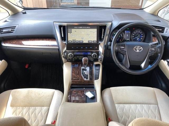 TOYOTA ALPHARD hybrid 4WD 2018
