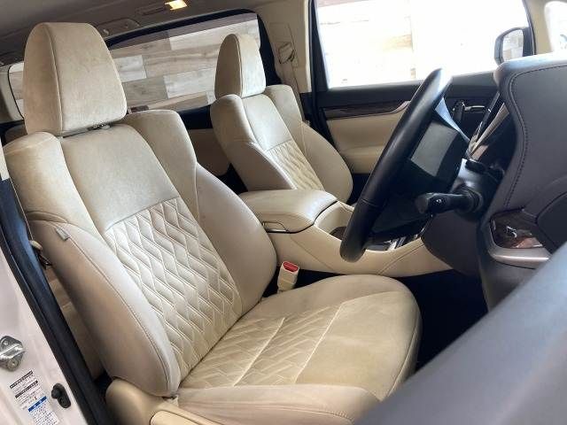 TOYOTA ALPHARD hybrid 4WD 2018