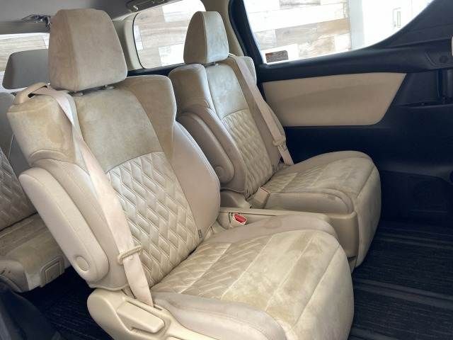 TOYOTA ALPHARD hybrid 4WD 2018