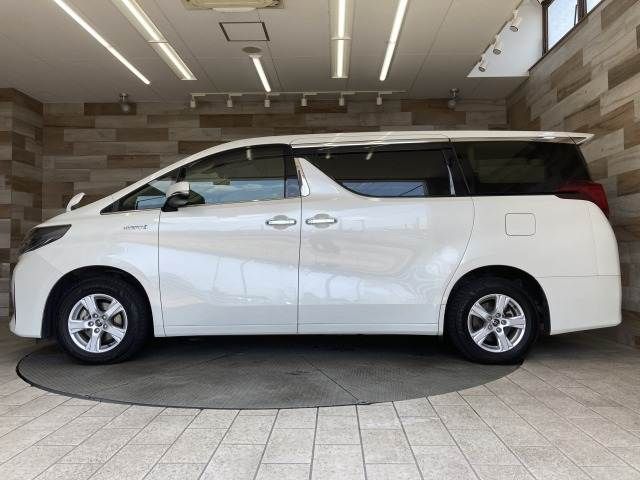 TOYOTA ALPHARD hybrid 4WD 2018