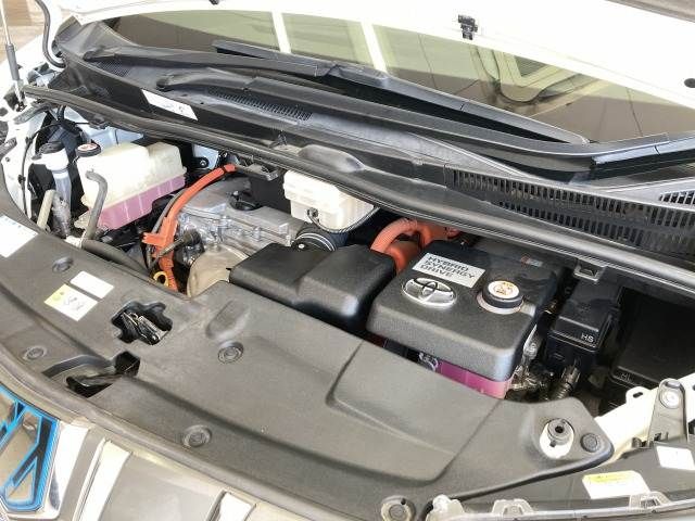 TOYOTA ALPHARD hybrid 4WD 2018