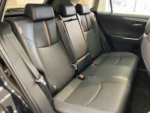 TOYOTA RAV4 4WD 2023