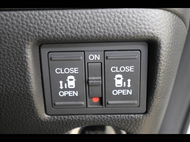 HONDA N BOX CUSTOM 2022