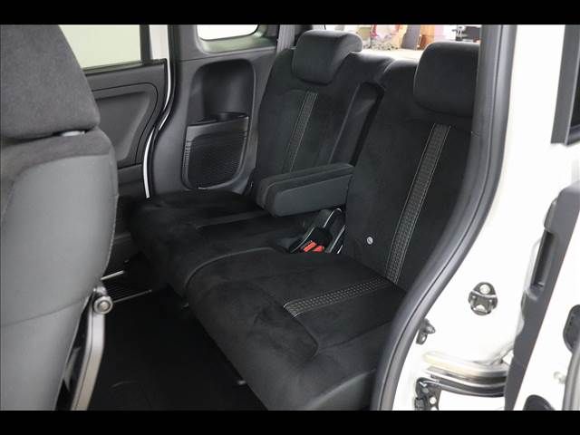 HONDA N BOX CUSTOM 2022