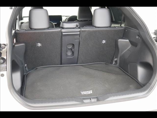 TOYOTA YARIS CROSS HYBRID 2024