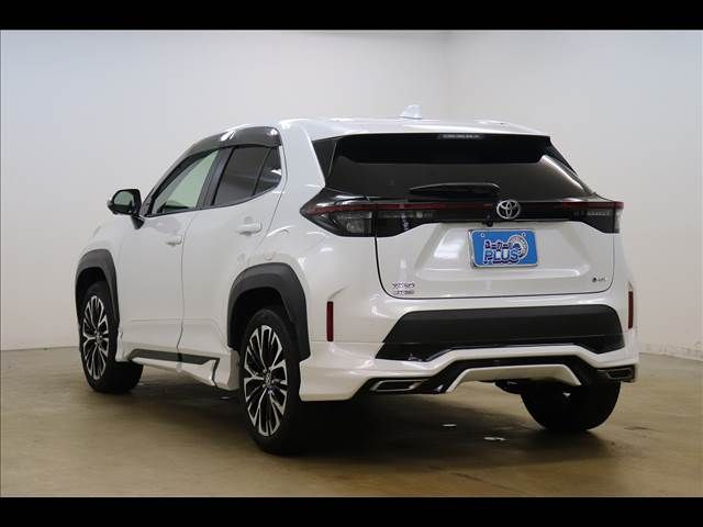 TOYOTA YARIS CROSS HYBRID 2024