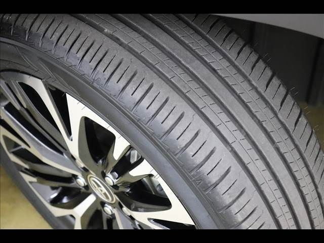 TOYOTA YARIS CROSS HYBRID 2024